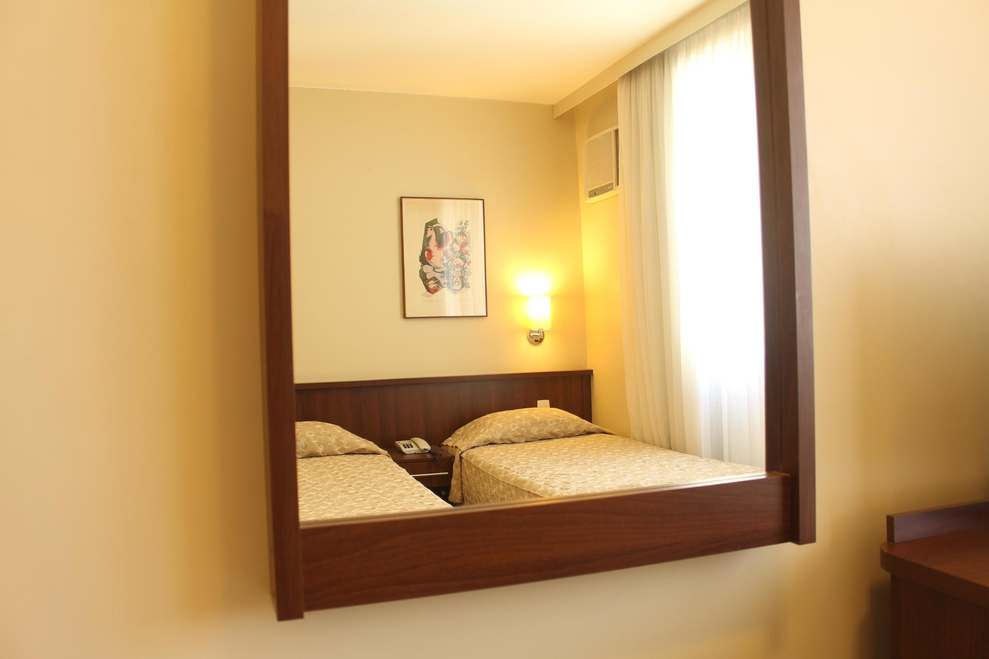 Aracoara Hotel Brasília Buitenkant foto